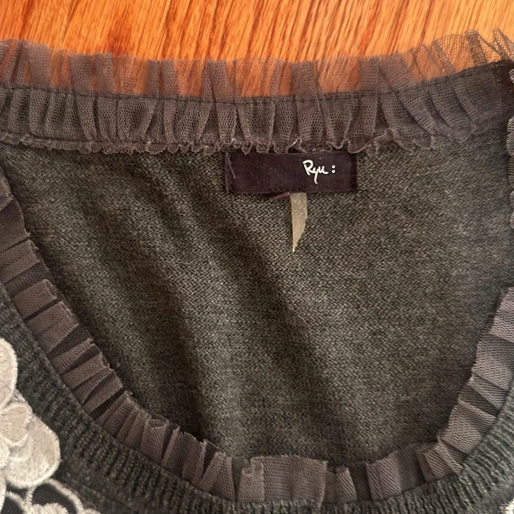 RYU Crochet Cardigan - Picture 9 of 13